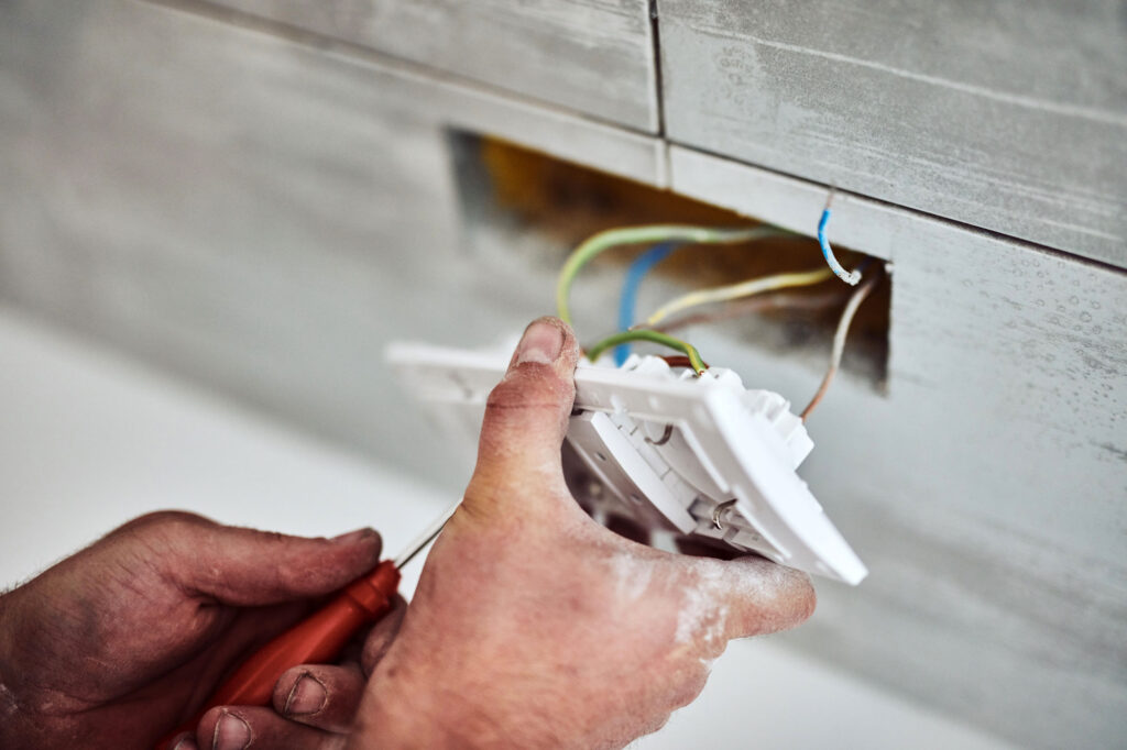 ryder_electric-power_outlet